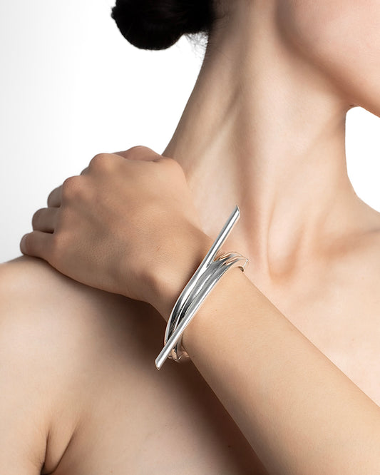 THREE TWIST CUFF BANGLE