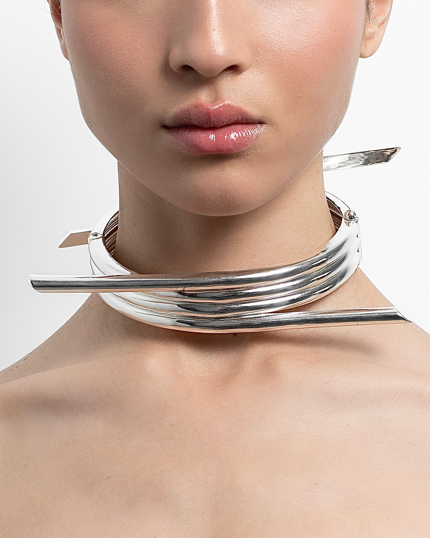 CHOKER NECKLACE